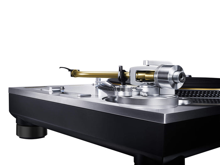 Magnesium Tonearm and Silent Power Supply