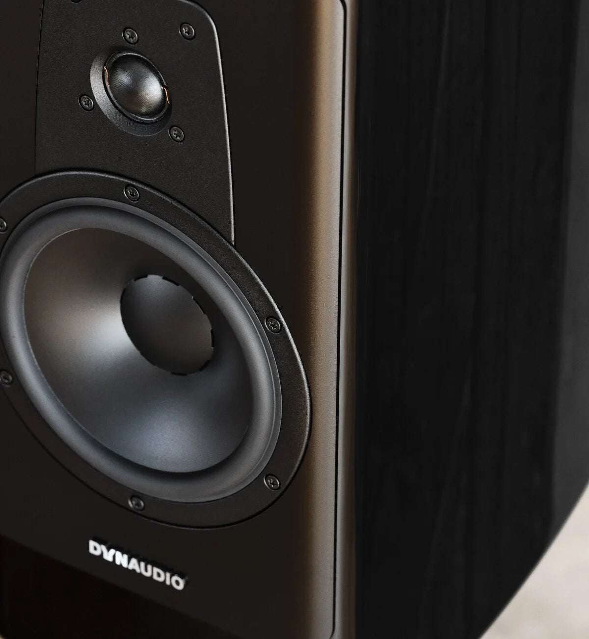 Dynaudio Contour 20 Black Edition Speakers (Pair)