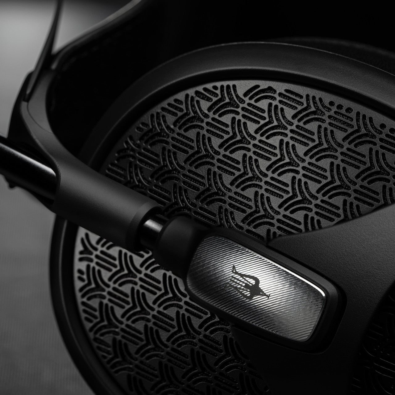 Meze Empyrean II Isodynamic Planar Magnetic Headphones