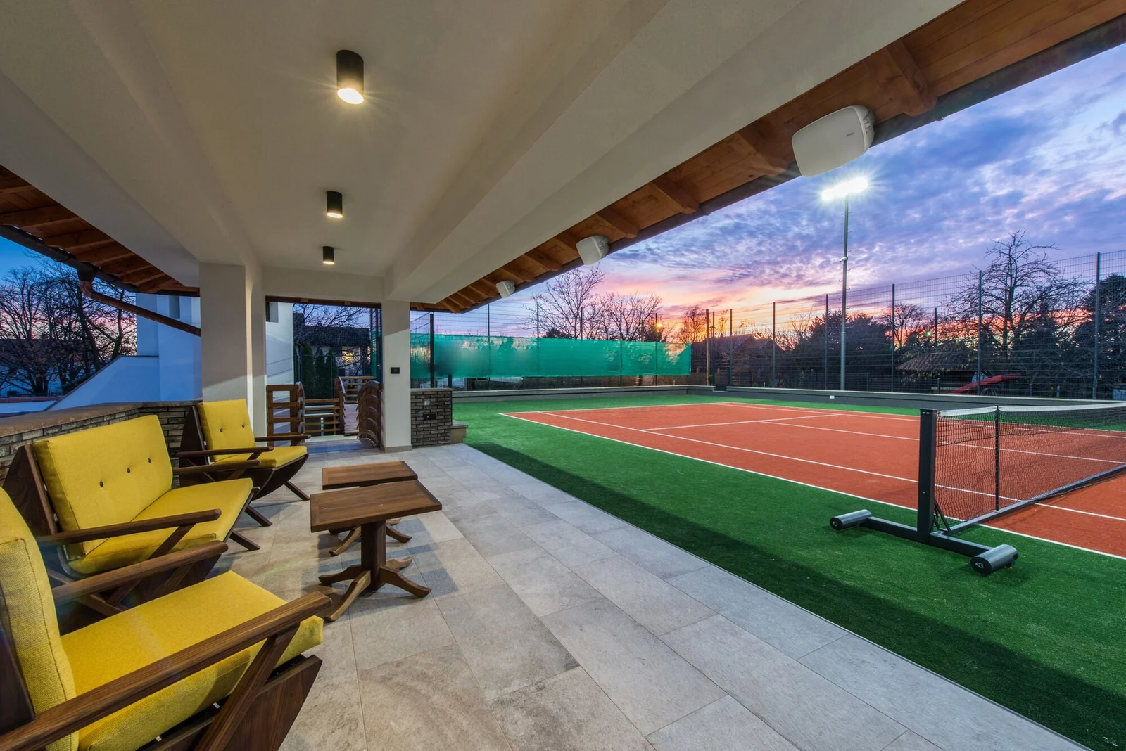 Klipsch 5.25" Indoor/Outdoor Professional Surface Mount Loudspeaker with Transformer (Single)