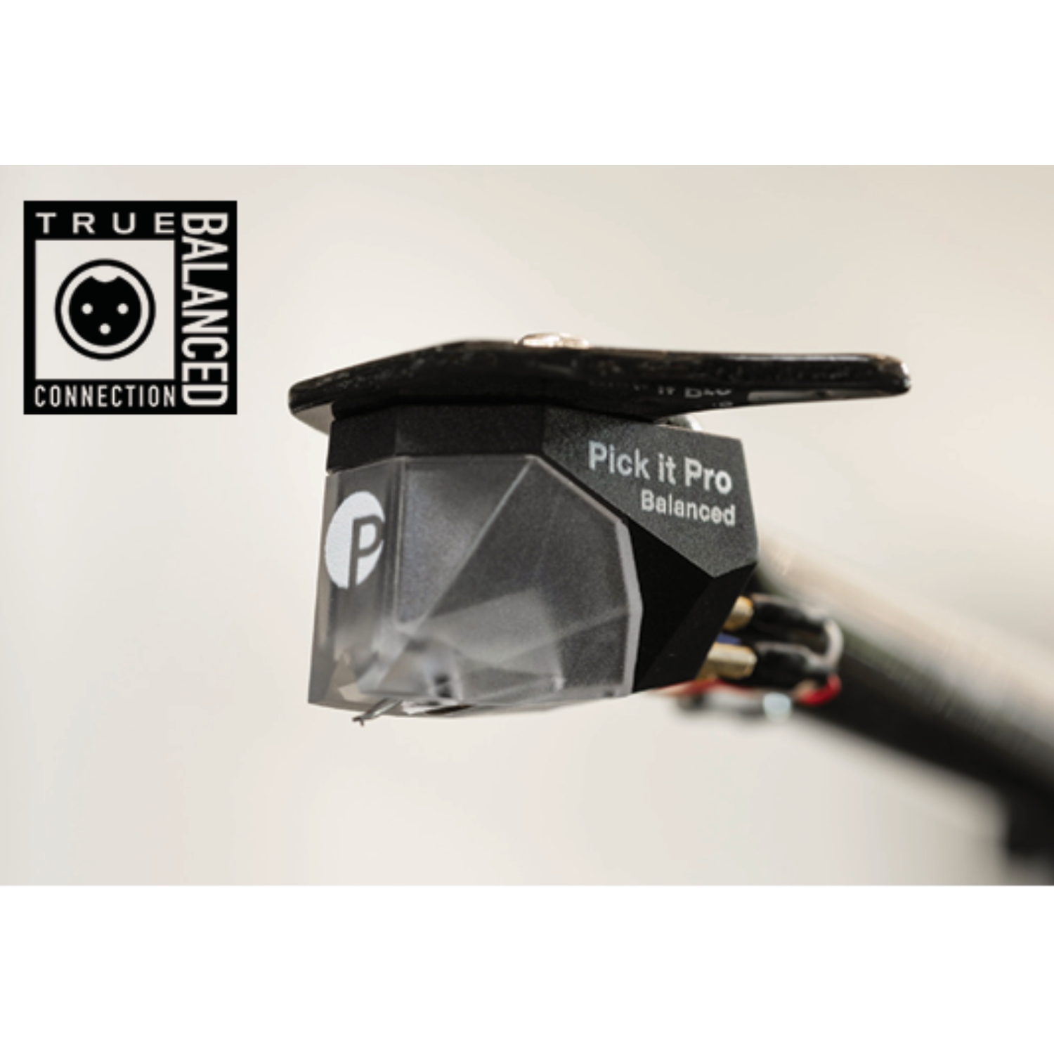 Pro-Ject Debut Reference 12 Turntable