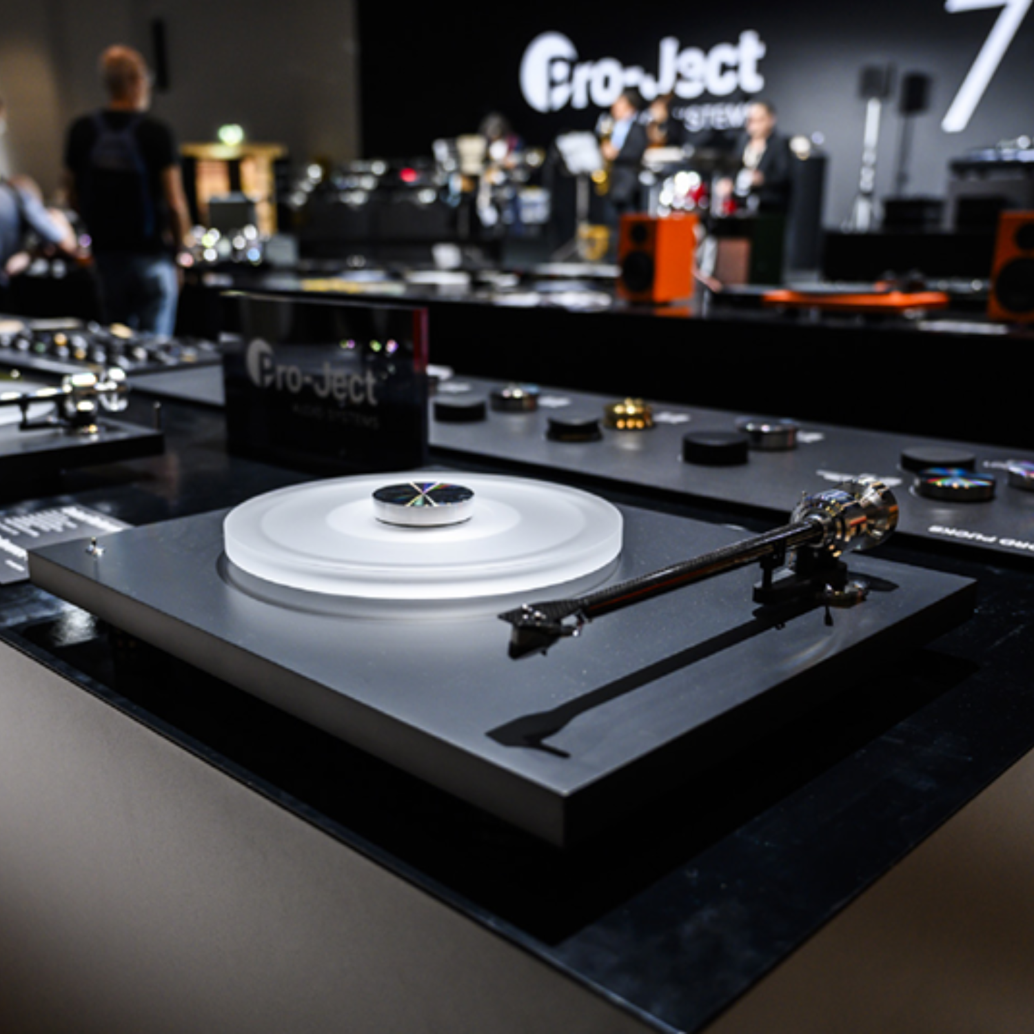 Pro-Ject Debut Reference 12 Turntable