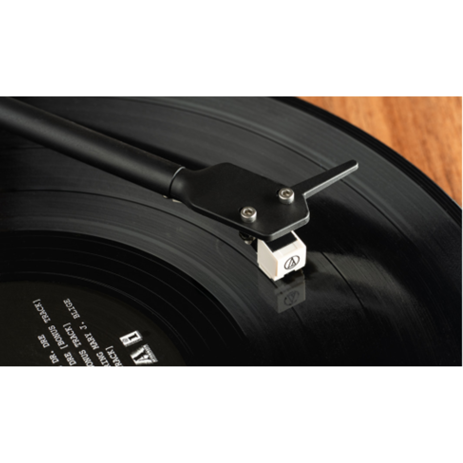 Pro-Ject E1 Phono SE Turntable