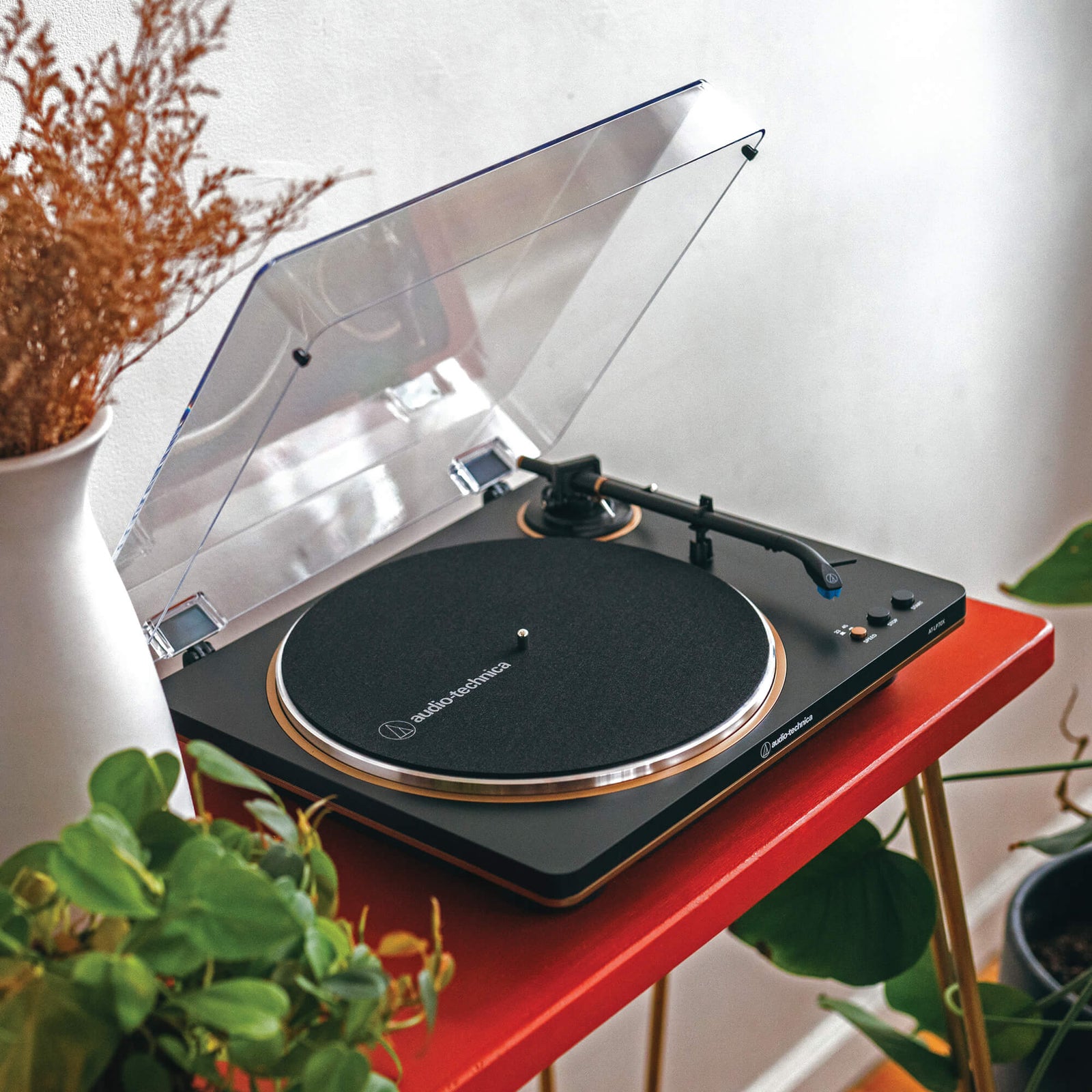 Audio-Technica AT-LP70X Fully Automatic Belt-Drive Turntable