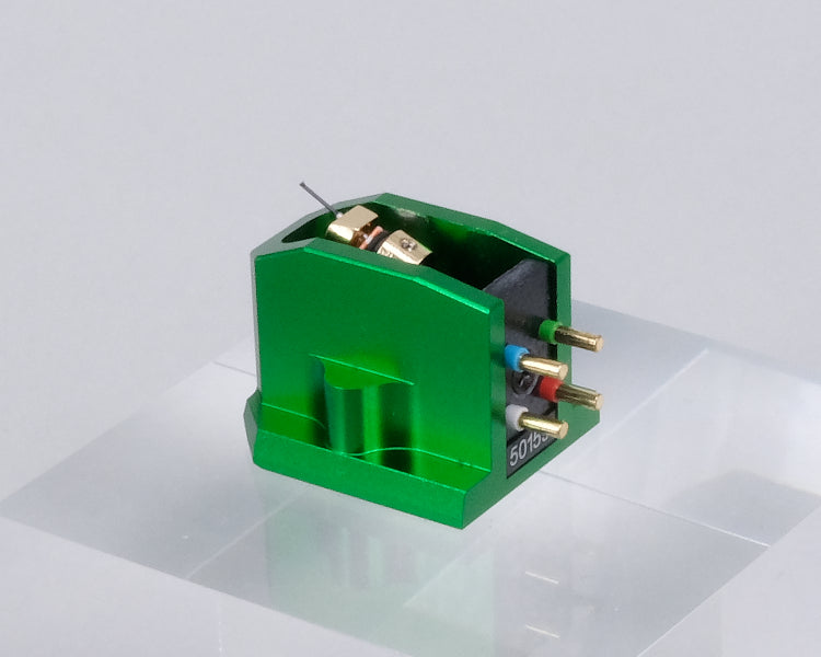 Takumi SHIRO – Low Output MC Cartridge