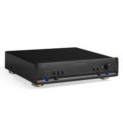 Parasound Halo P6 Preamplifier & DAC - With a great sound into stunning packages, find all Parasound model Halo P 6 - Model Halo JC 5 - A51 - A52+ - JC 2 BP - Zpre3, A 21+ Stereo Power Amplifier, Amplifier, Mono Power Amplifier, Phono Preamplifier, Integrated Amplifier & DAC, Speaker Amplifier and more available at Vinyl Sound. We have mastered the art of assembling audio systems capable of reproducing music so perfectly, providing you with emotional experiences and satisfaction for many years to come...
