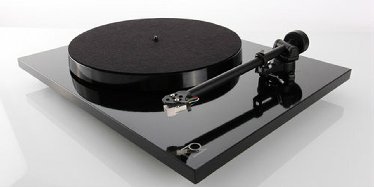 Rega Planar 1 Turntable