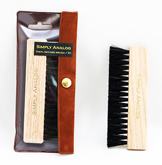 Get the best price at vinylsound on all the Simply Analog products: Simply Analog Record Brush Anti-Static - Simply Analog vinyl record brush -  Simply Analog Vinyl Records Cleaner - Simply Analog Vinyl Record Inner Sleeves - Simply Analog Stylus Cleaner - Simply Analog Velvet Brush...