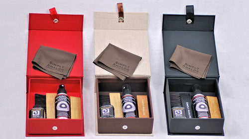 Simply Analog create all the necessary tools to clean and protect your precious vinyl records. Get the best price at vinyl sound on the Record Brush Anti-Static vinyl record brush. Simply Analog Vinyl Records Cleaner - Simply Analog Vinyl Record Inner Sleeves - Simply Analog Stylus Cleaner - Simply Analog Velvet Brush...