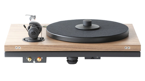 The music hall mmf-5.3se walnut turntable is a 2-speed belt driven audiophile turntable employing the unique dual-plinth construction originated by music hall. It features a gorgeous and classic-looking walnut real wood veneer finish. Distinctive design The distinctive design isolates the critical sound reproducing components.